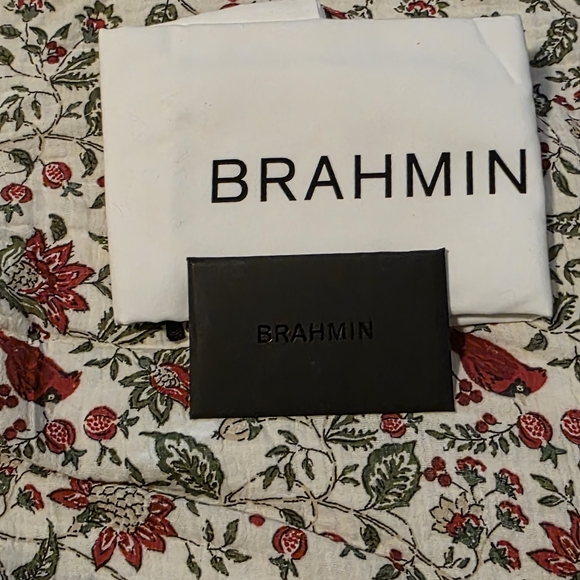 Brahmin Passport Wallet In Beloved Melbourne - Picture 12 of 13